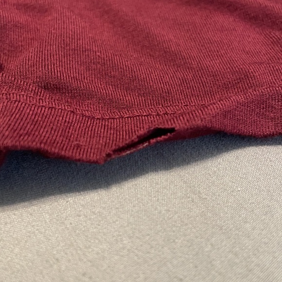 American Eagle Wine Tee XS - Picture 7 of 8